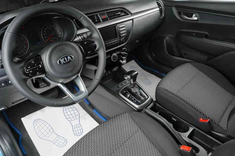 KIA Rio 7 из 18