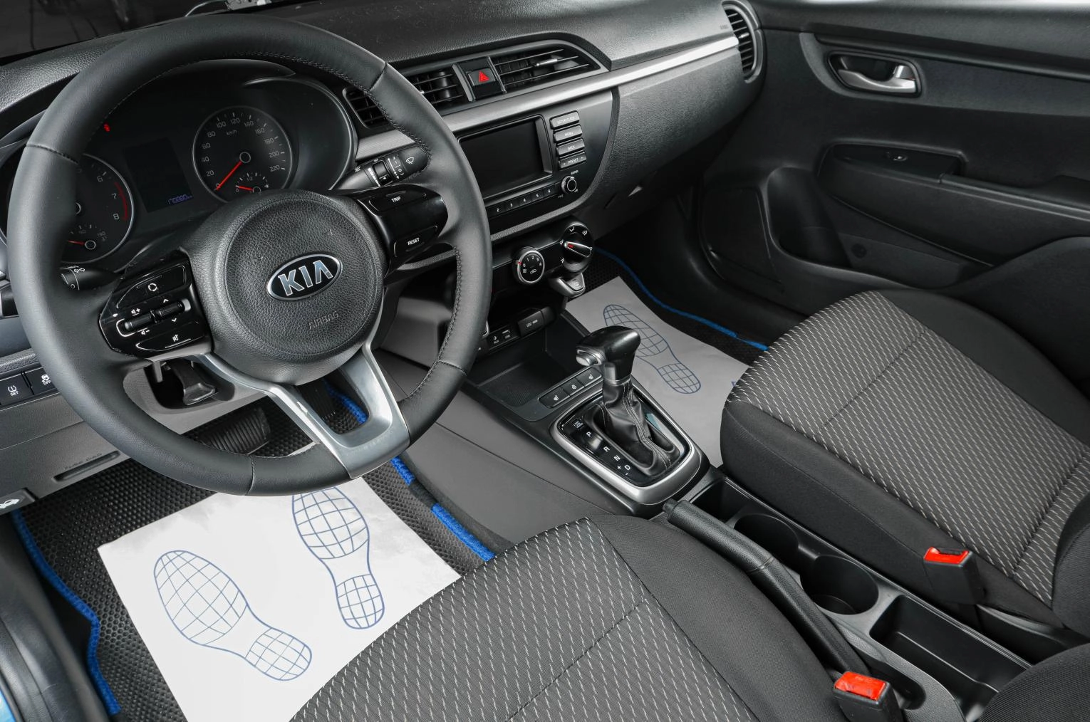 KIA Rio 7 из 18