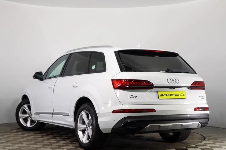 Audi Q7 6 из 6