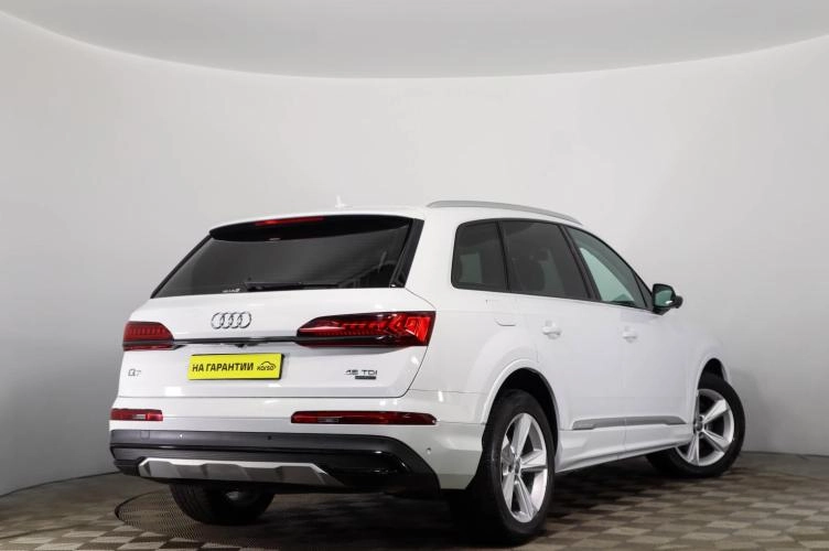 Audi Q7 4 из 6