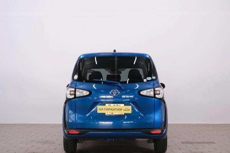 Toyota Sienta 5 из 6