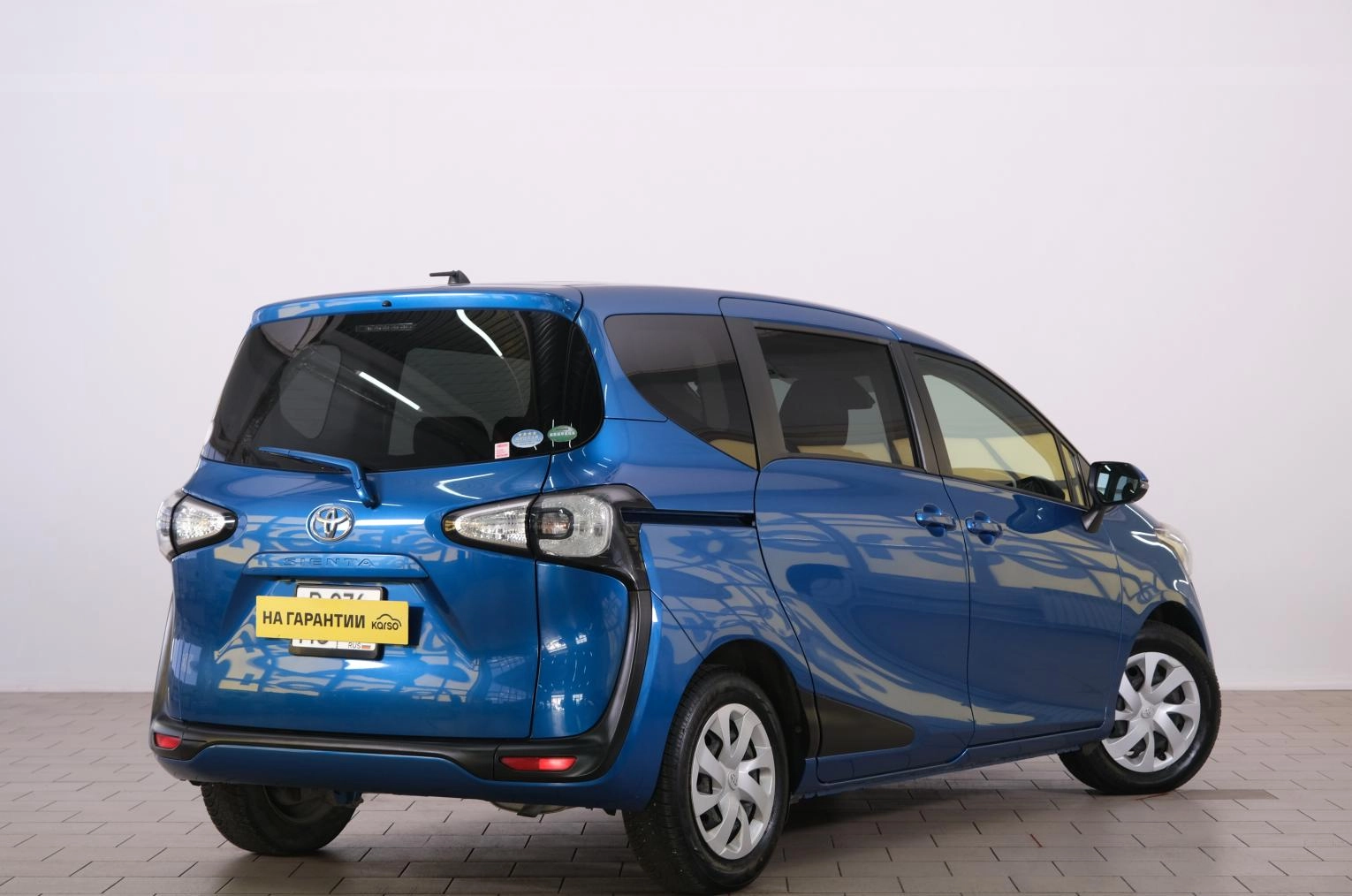 Toyota Sienta 6 из 21