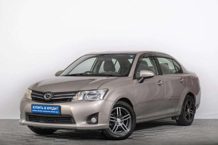 Toyota Corolla Axio 2 из 6