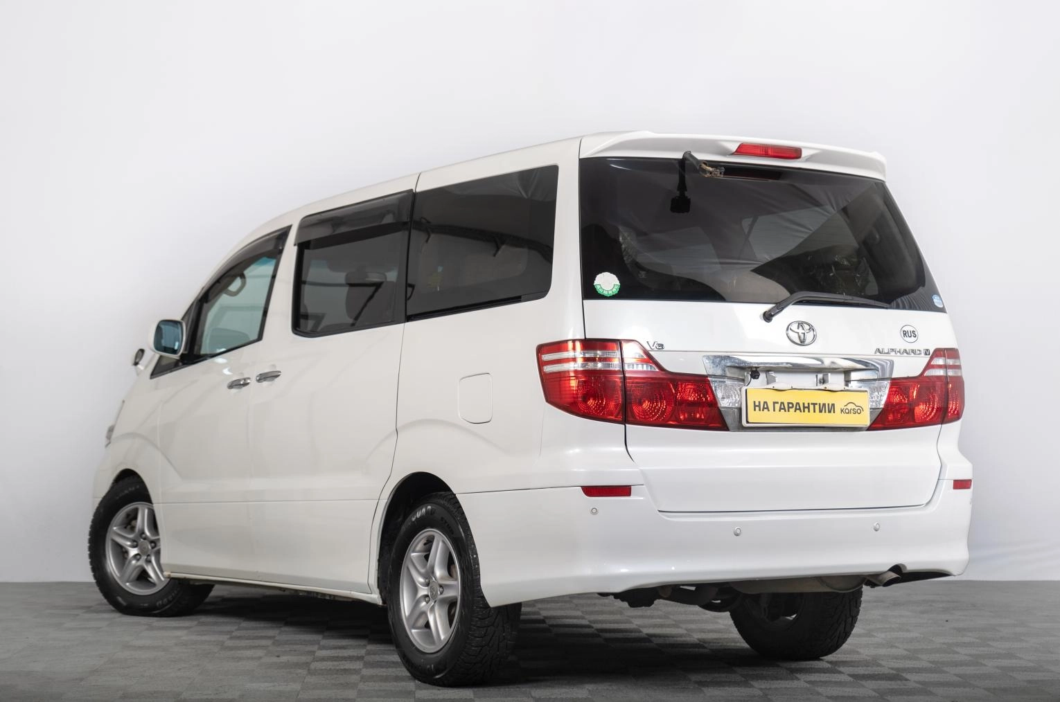 Toyota Alphard 5 из 18