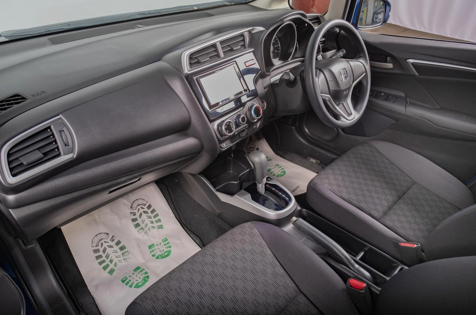 Honda Fit 15 из 17