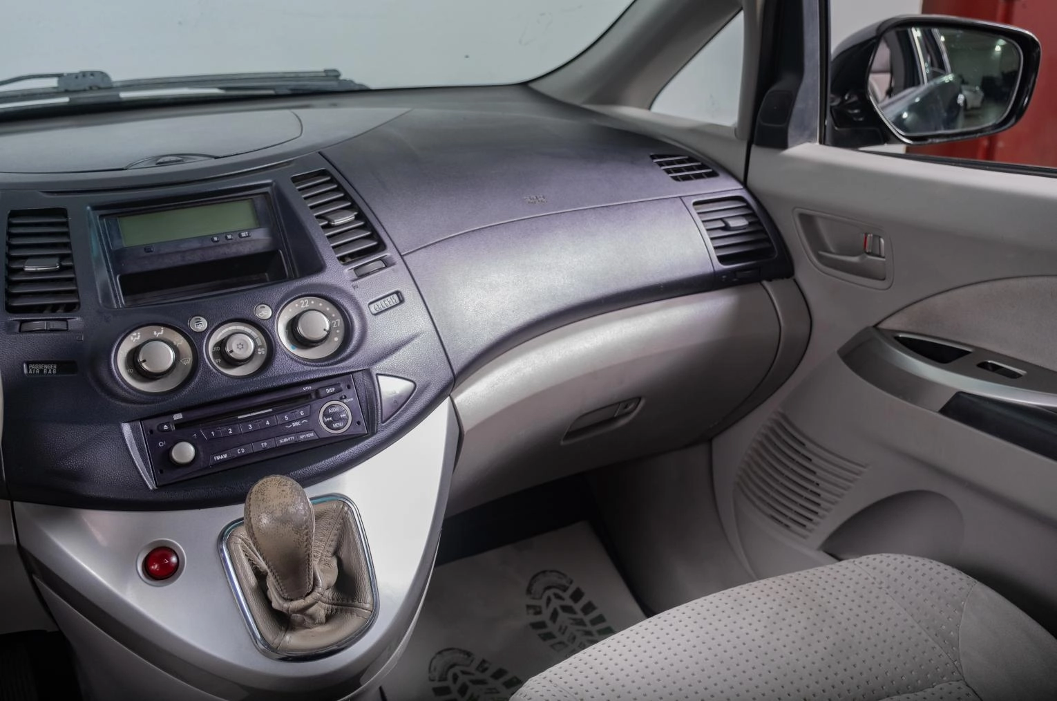 Mitsubishi Grandis 11 из 18
