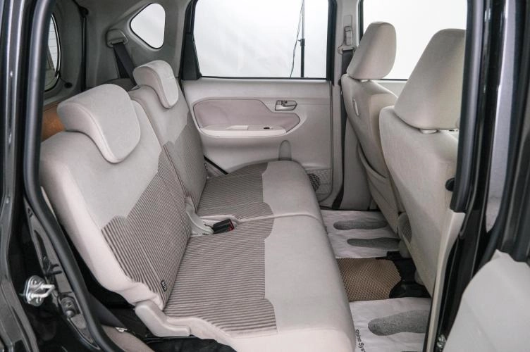 Daihatsu Move 20 из 21