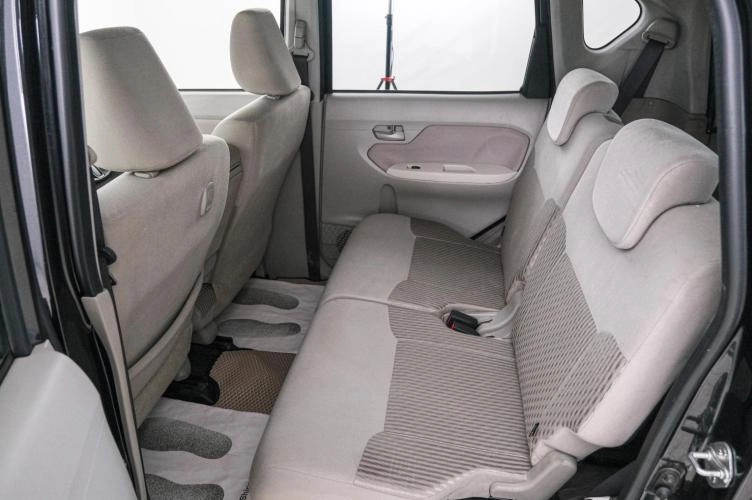 Daihatsu Move 19 из 21