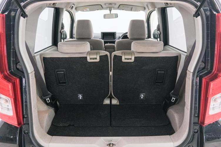 Daihatsu Move 21 из 21