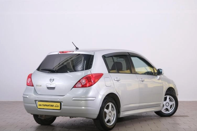 Nissan Tiida 6 из 6