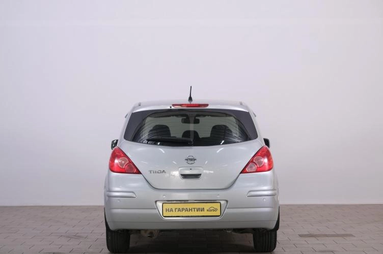 Nissan Tiida 5 из 6
