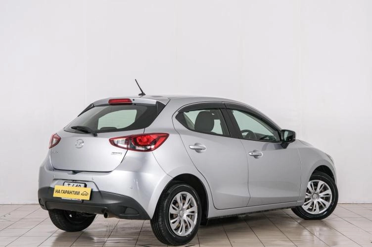 Mazda Demio 6 из 6