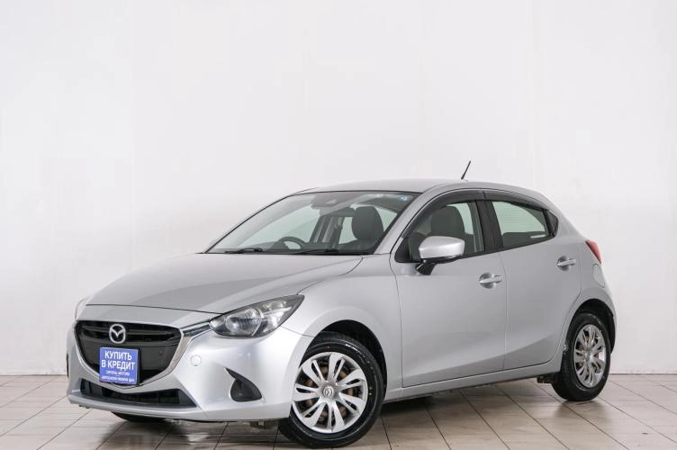 Mazda Demio 3 из 6