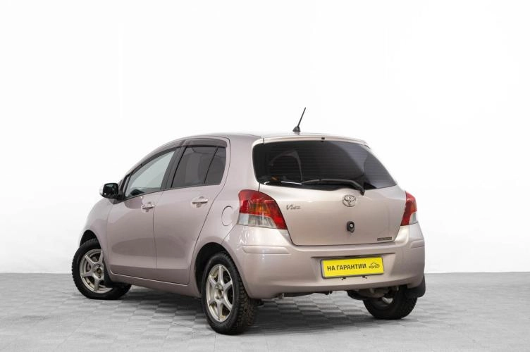 Toyota Vitz 6 из 6