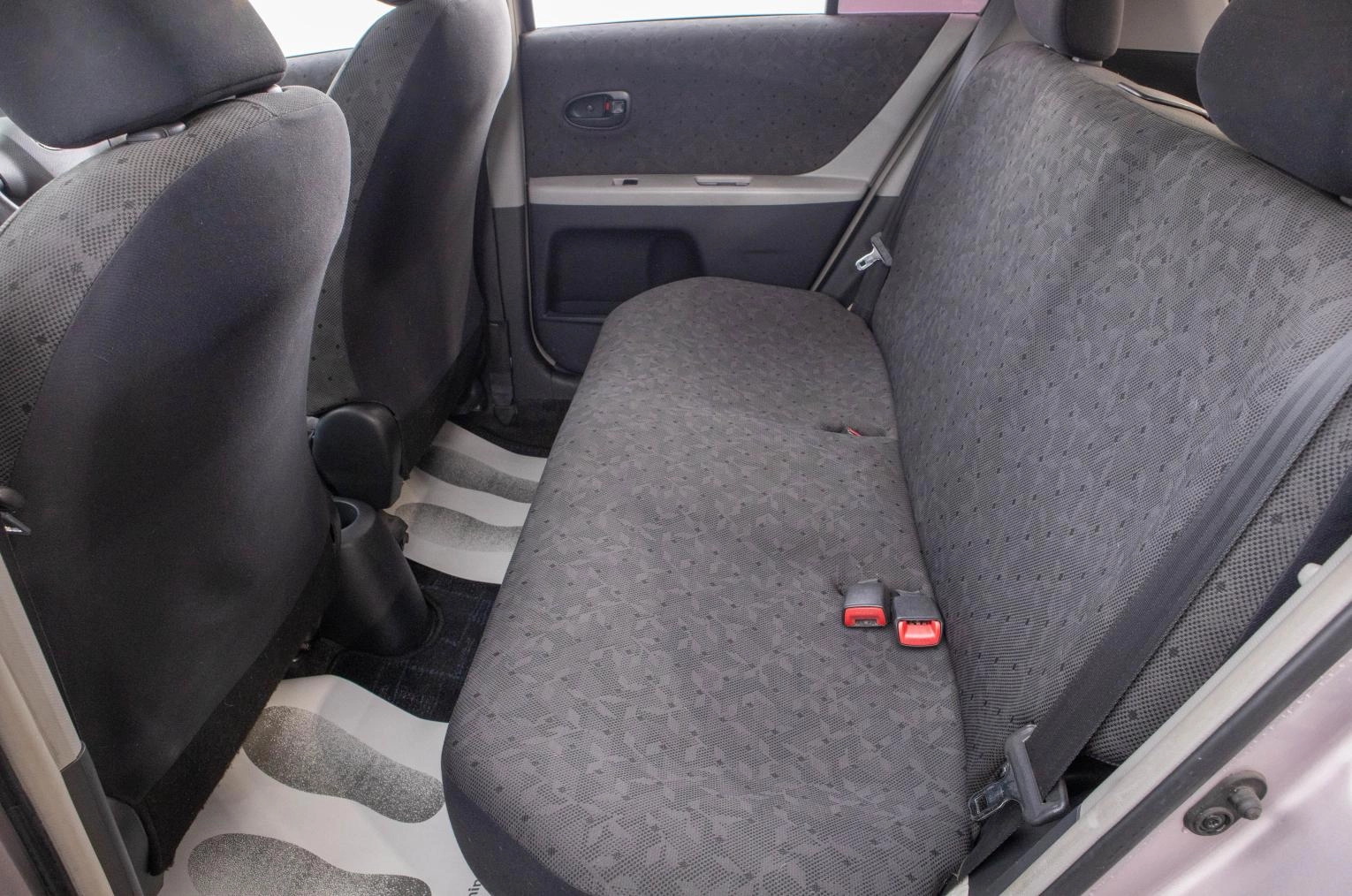 Toyota Vitz 21 из 23