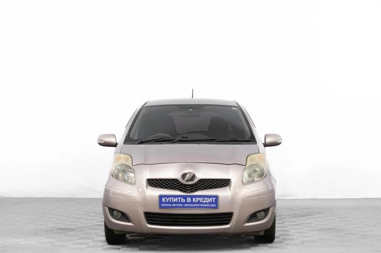 Toyota Vitz 2 из 6