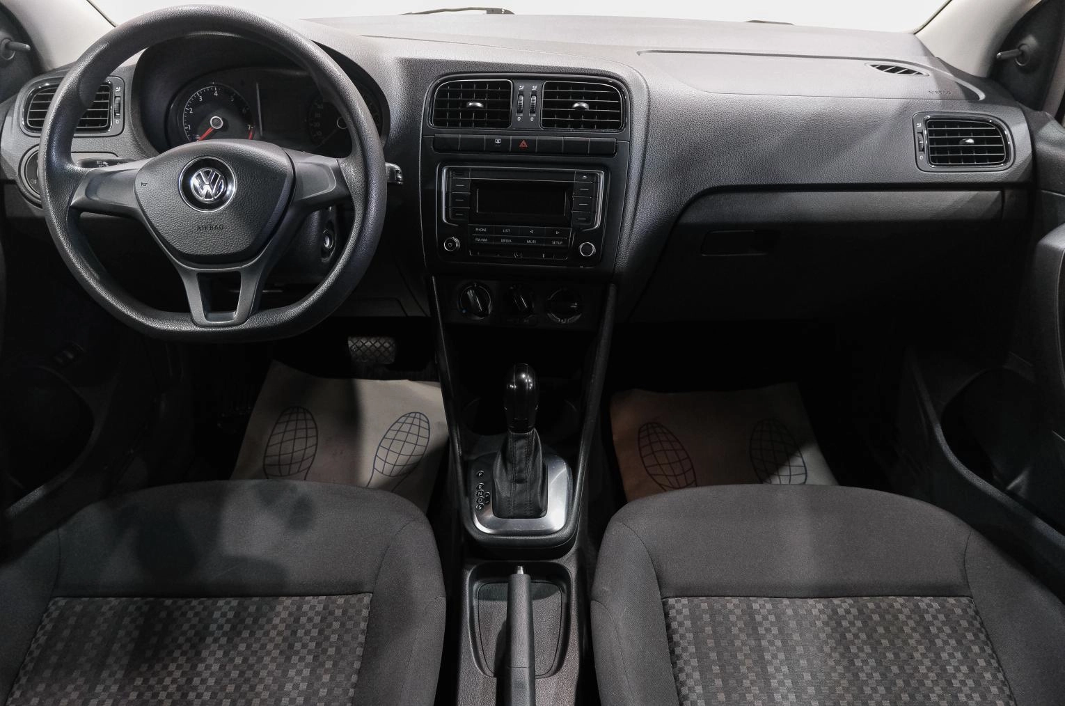 Volkswagen Polo 17 из 26