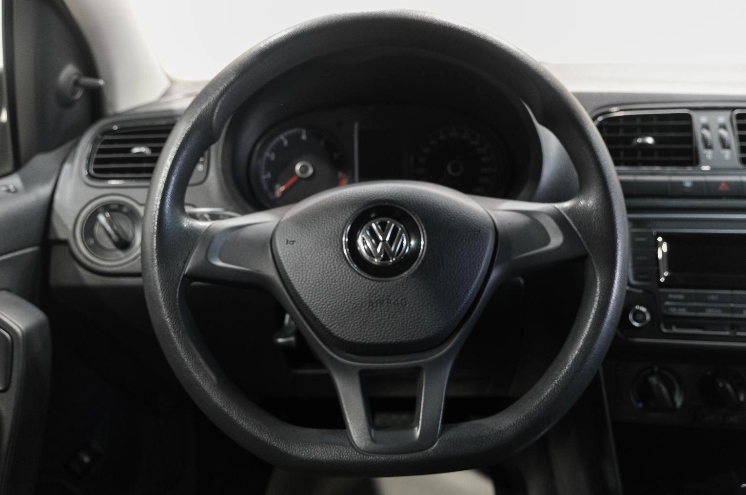 Volkswagen Polo 18 из 26