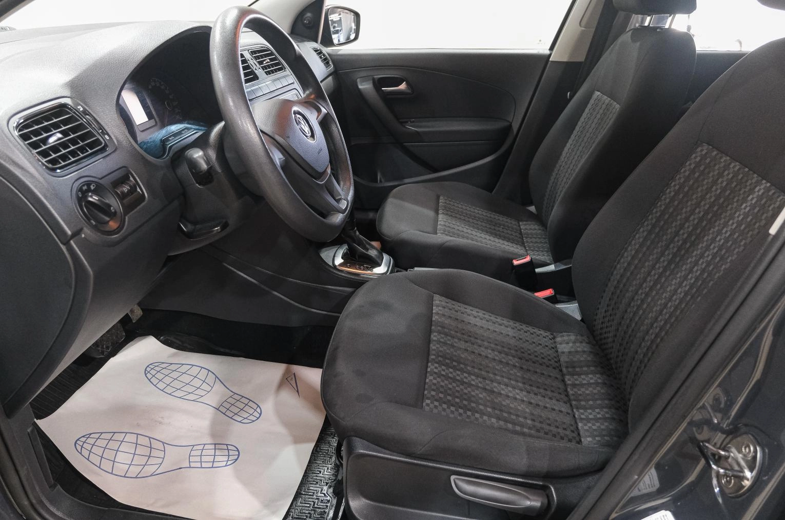 Volkswagen Polo 11 из 26