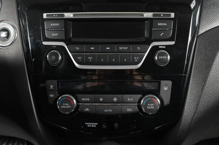 Nissan X-Trail 17 из 20