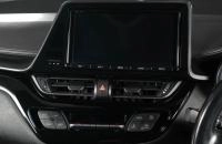 Toyota C-HR 17 из 19