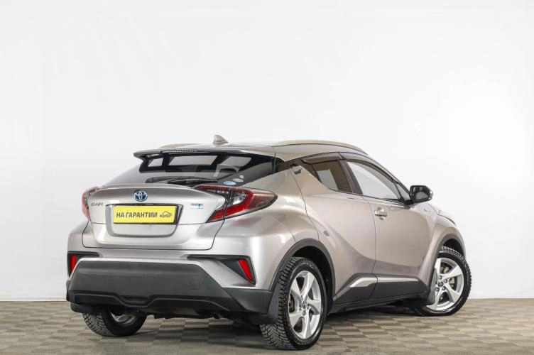 Toyota C-HR 6 из 6