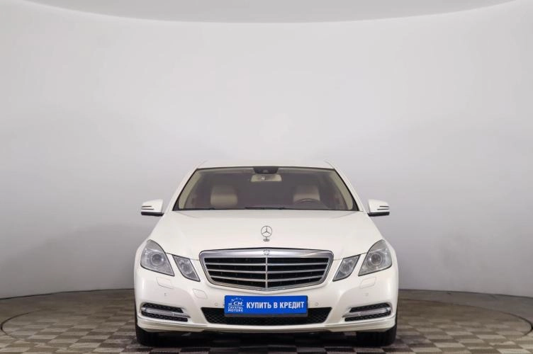 Mercedes-Benz E-класс 2 из 6
