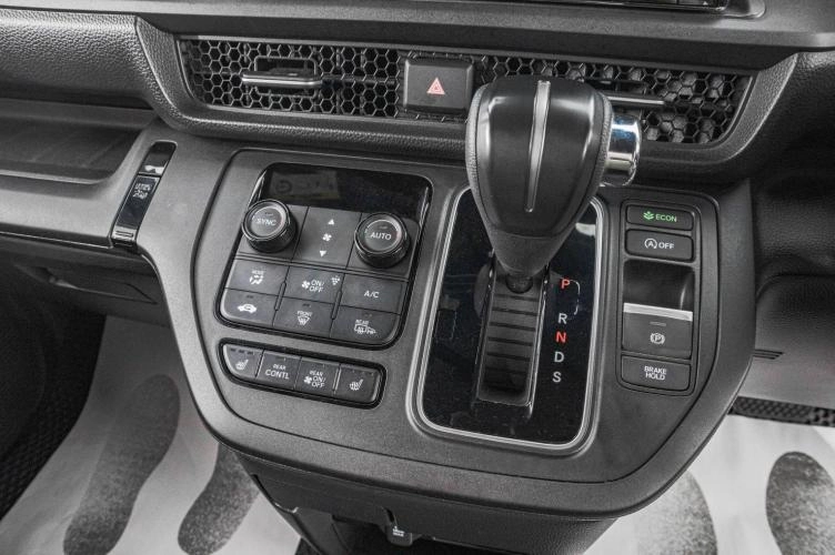Honda Stepwgn 19 из 26