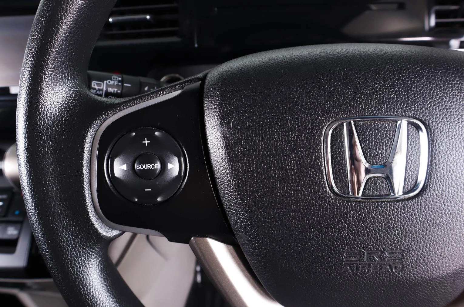 Honda Stepwgn 17 из 25