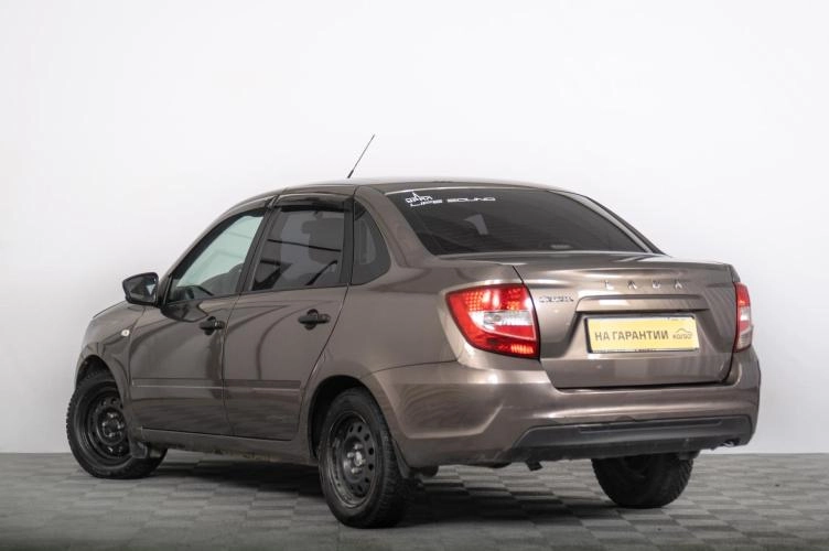 ВАЗ (LADA) Granta 5 из 6