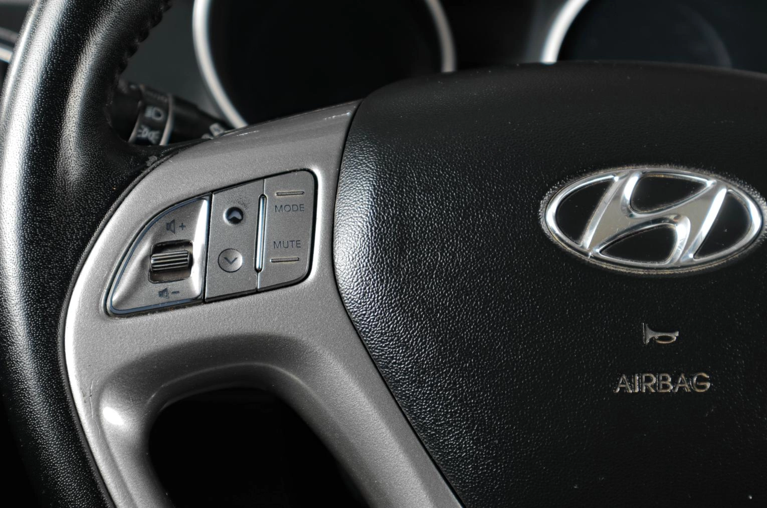 Hyundai ix35 14 из 21