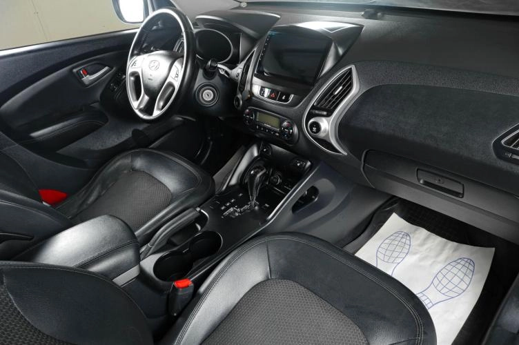 Hyundai ix35 10 из 21