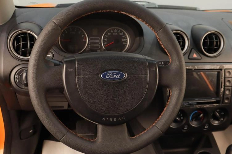 Ford Fiesta 11 из 14