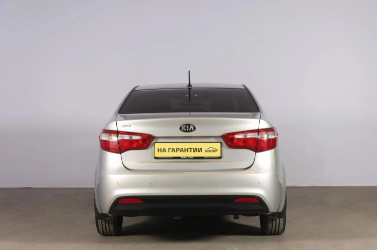 KIA Rio 5 из 6