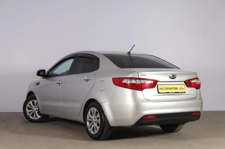 KIA Rio 4 из 6