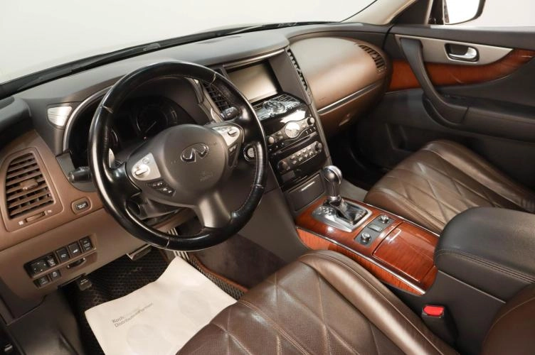 Infiniti FX30 8 из 27