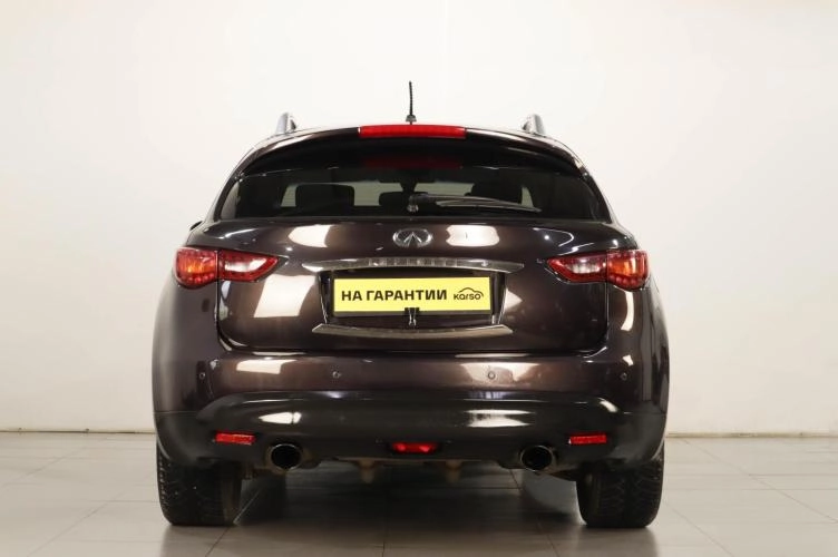 Infiniti FX30 5 из 6