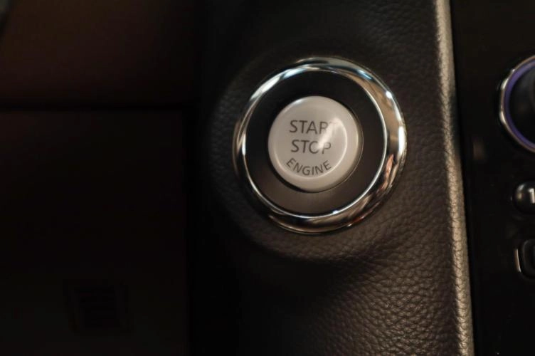 Infiniti FX30 13 из 27