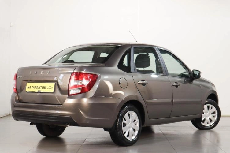 ВАЗ (LADA) Granta 4 из 6