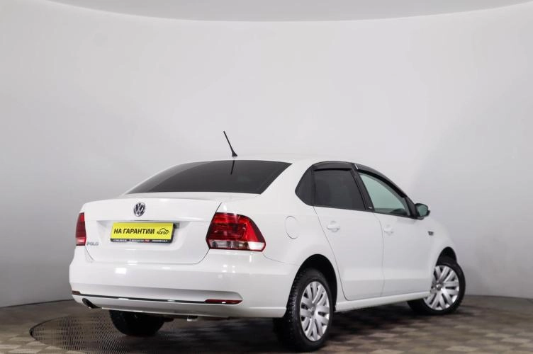 Volkswagen Polo 4 из 6