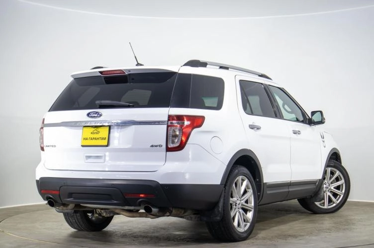 Ford Explorer 4 из 6