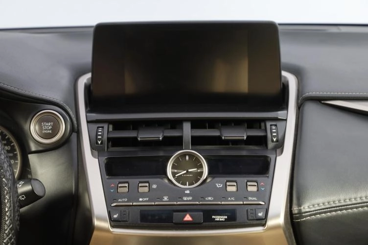 Lexus NX 10 из 18