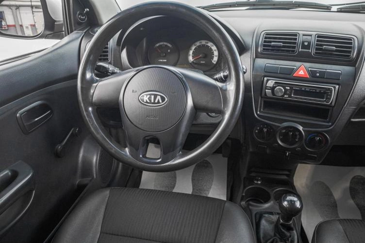 KIA Picanto 12 из 21