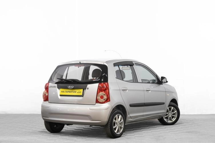 KIA Picanto 4 из 6