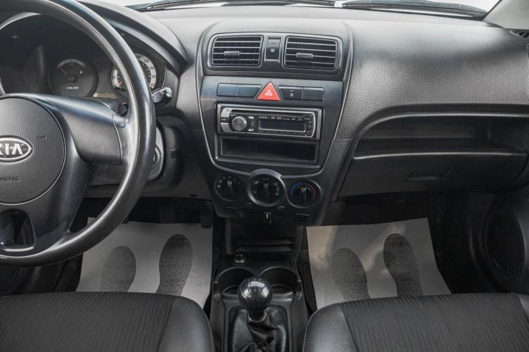 KIA Picanto 13 из 21