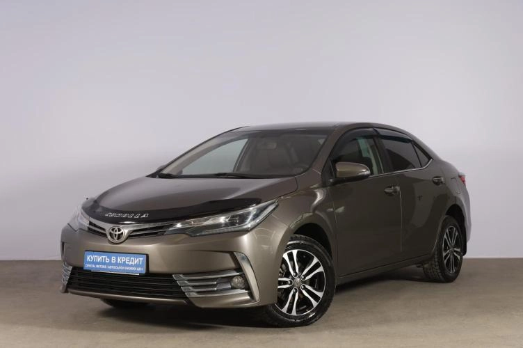 Toyota Corolla 3 из 6