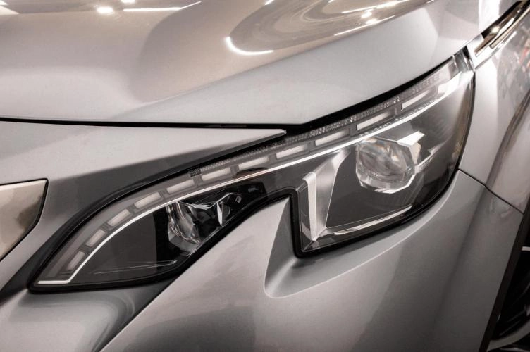 Peugeot 5008 7 из 27