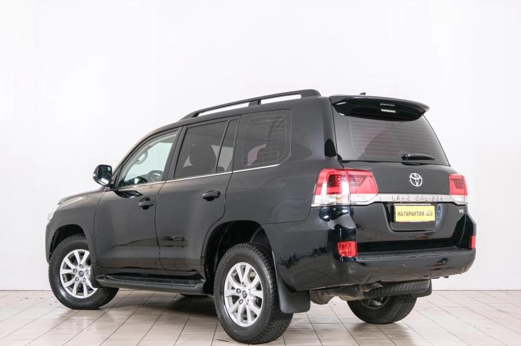 Toyota Land Cruiser 4 из 6