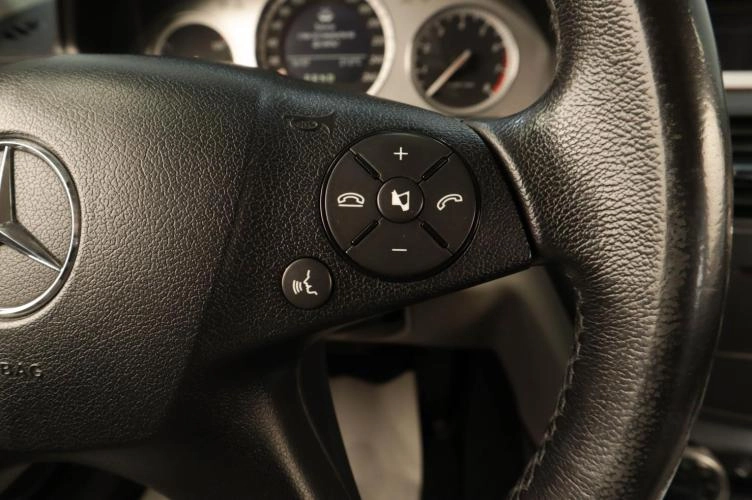 Mercedes-Benz C-класс 13 из 19