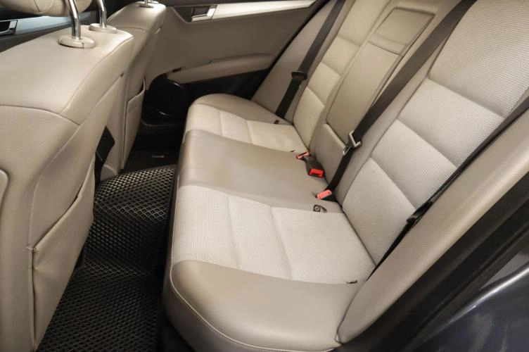 Mercedes-Benz C-класс 19 из 19